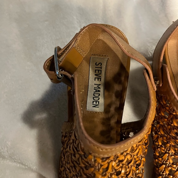 Brown Steve Madden Heels - Picture 4 of 6